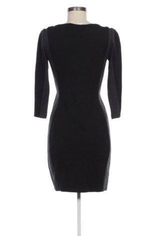 Šaty  H&M, Velikost M, Barva Vícebarevné, Cena  389,00 Kč