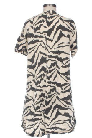 Rochie H&M, Mărime XL, Culoare Multicolor, Preț 38,99 Lei