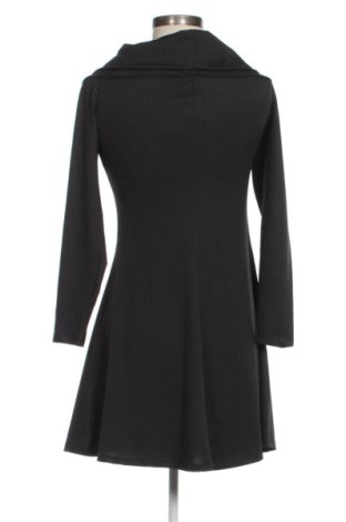 Рокля H&M Divided, Размер M, Цвят Черен, Цена 4,60 €