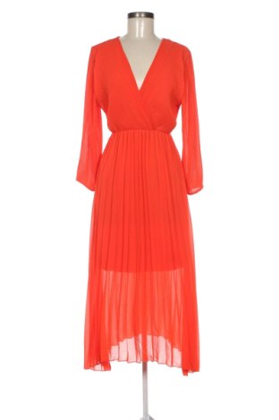 Рокля In April 1986, Размер M, Цвят Червен, Цена 32,21 €