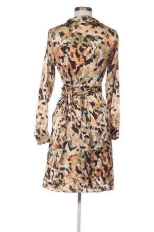 Sukienka In April 1986, Rozmiar M, Kolor Kolorowy, Cena 129,99 zł