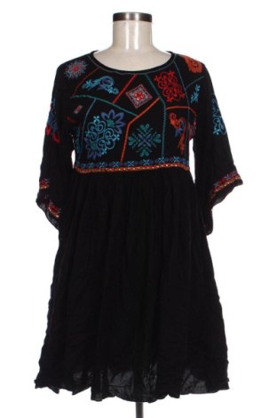 Рокля Made With Love, Размер M, Цвят Многоцветен, Цена 10,74 €