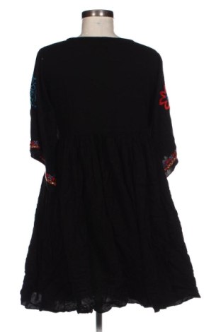 Рокля Made With Love, Размер M, Цвят Многоцветен, Цена 10,74 €