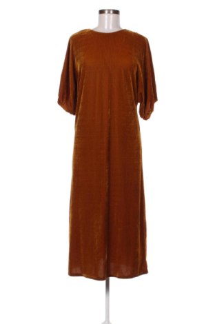 Рокля Mango, Размер S, Цвят Бежов, Цена 47,59 €