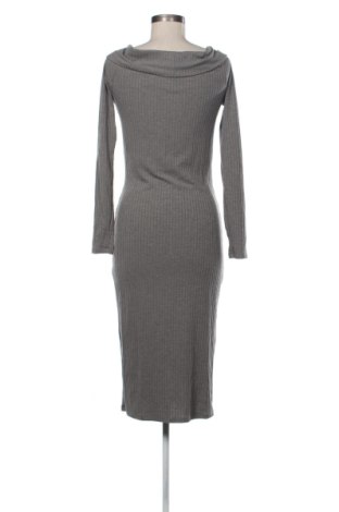 Рокля Mohito, Размер M, Цвят Сив, Цена 13,00 €