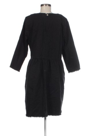 Рокля Monki, Размер L, Цвят Черен, Цена 11,24 €