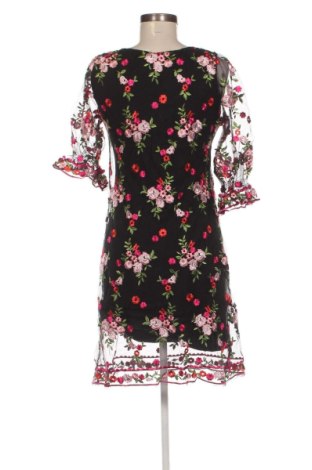 Рокля Naheva, Размер M, Цвят Многоцветен, Цена 25,05 €