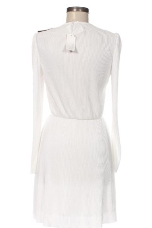 Ruha Nly Trend, Méret S, Szín Fehér, Ár 4 139 Ft