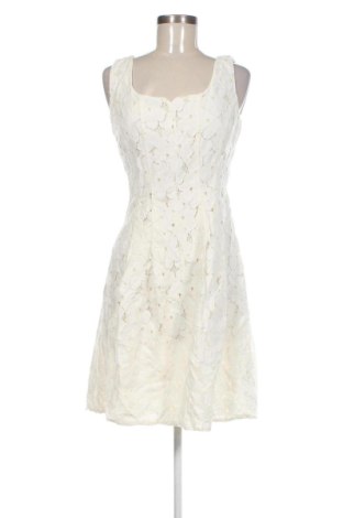 Šaty  Orsay, Velikost M, Barva Bílá, Cena  409,00 Kč