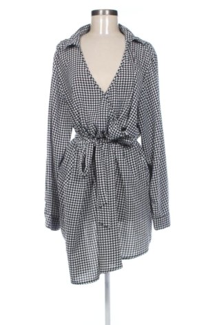 Kleid Pretty Little Thing, Größe XXL, Farbe Mehrfarbig, Preis € 13,99