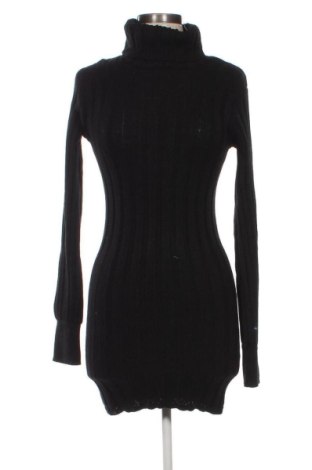 Рокля Pretty Little Thing, Размер XS, Цвят Черен, Цена 10,73 €