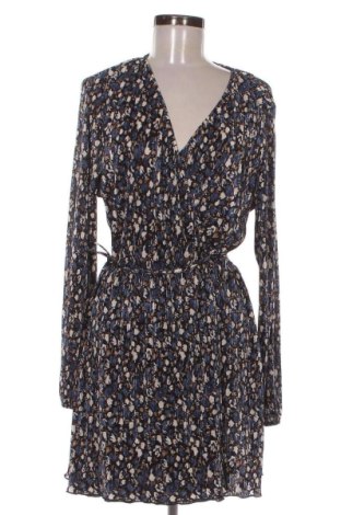 Φόρεμα Pull&Bear, Μέγεθος XL, Χρώμα Πολύχρωμο, Τιμή 23,99 €