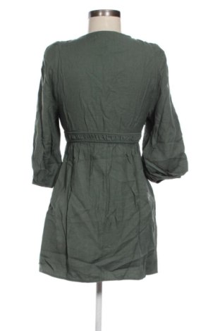 Kleid Pull&Bear, Größe S, Farbe Grün, Preis € 3,99