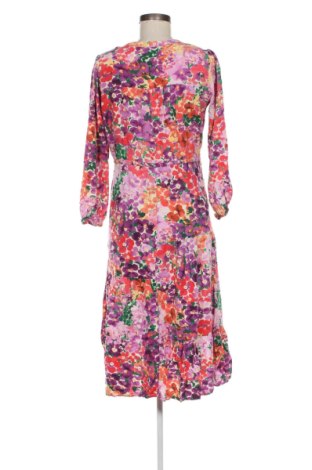 Рокля Reserved, Размер M, Цвят Многоцветен, Цена 20,00 €