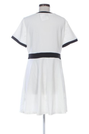 Рокля SHEIN, Размер XL, Цвят Бял, Цена 13,00 €