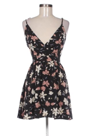 Рокля SHEIN, Размер XS, Цвят Многоцветен, Цена 9,00 €