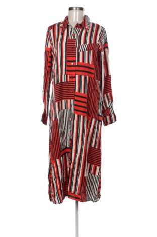 Рокля Selected Femme, Размер L, Цвят Многоцветен, Цена 42,43 €