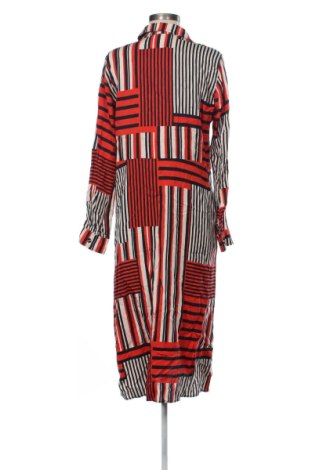 Рокля Selected Femme, Размер L, Цвят Многоцветен, Цена 42,43 €