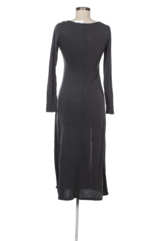 Рокля Sinsay, Размер M, Цвят Сив, Цена 19,97 €