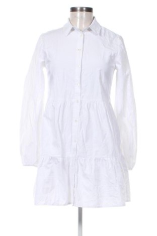 Kleid Stradivarius, Größe S, Farbe Weiß, Preis € 8,99