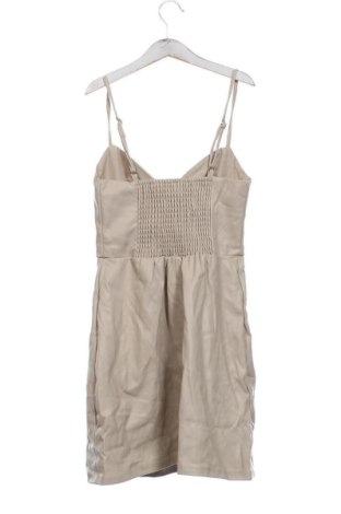 Φόρεμα Stradivarius, Μέγεθος XS, Χρώμα  Μπέζ, Τιμή 10,99 €