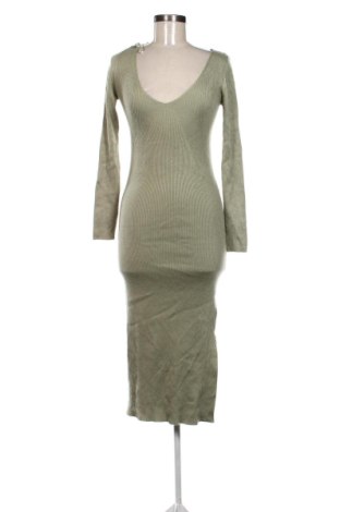 Рокля Stradivarius, Размер M, Цвят Зелен, Цена 20,45 €