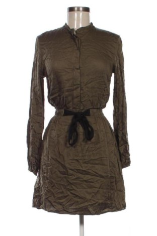 Ruha Tezenis, Méret S, Szín Zöld, Ár 10 049 Ft