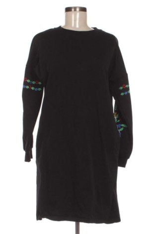 Kleid Unbranded, Größe M, Farbe Mehrfarbig, Preis 20,00 €