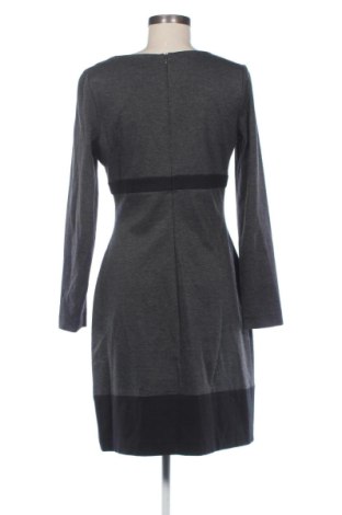 Kleid Unbranded, Größe M, Farbe Grau, Preis 25,99 €