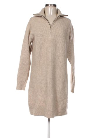 Рокля Uniqlo, Размер S, Цвят Бежов, Цена 15,84 €