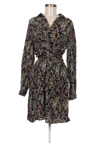 Kleid WE, Größe M, Farbe Mehrfarbig, Preis 25,99 €