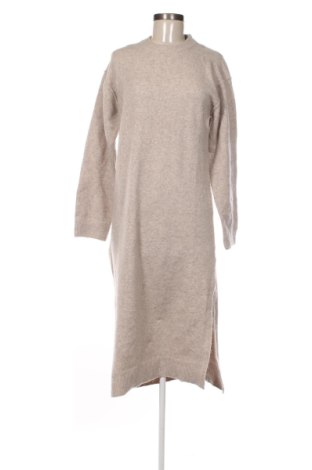 Рокля Weekday, Размер XS, Цвят Бежов, Цена 12,78 €