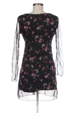 Kleid Zuiki, Größe M, Farbe Mehrfarbig, Preis € 5,99