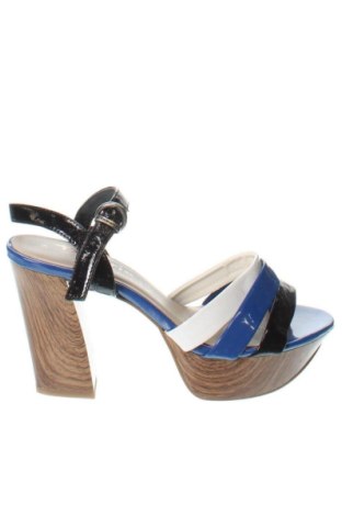 Sandale Tamaris, Mărime 39, Culoare Multicolor, Preț 271,09 Lei