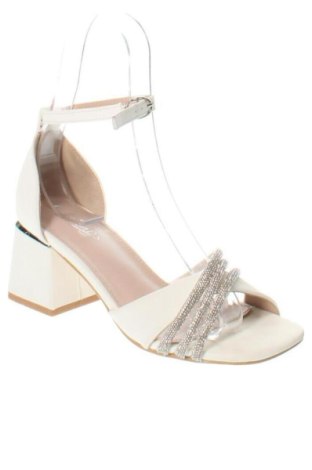 Сандали Unbranded, Размер 36, Цвят Екрю, Цена 26,09 €