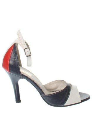 Sandale Unbranded, Mărime 36, Culoare Multicolor, Preț 248,00 Lei