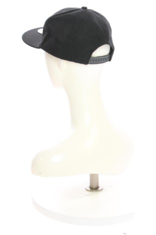 Hut Obey, Farbe Mehrfarbig, Preis 17,99 €