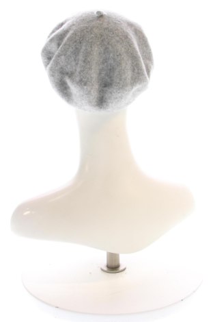 Καπέλο Reserved, Χρώμα Γκρί, Τιμή 8,00 €