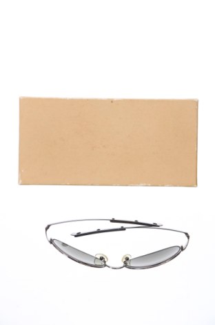 Sonnenbrille Calvin Klein, Farbe Grau, Preis 70,00 €