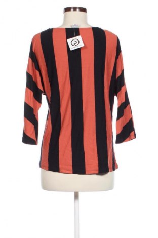 Dámská halenka Liberty, Velikost M, Barva Vícebarevné, Cena  29,00 Kč