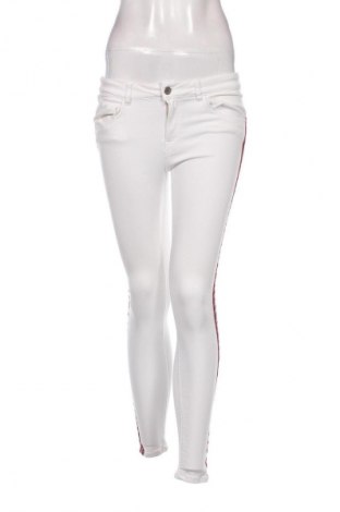 Dámské džíny  Zara, Velikost M, Barva Bílá, Cena  79,00 Kč