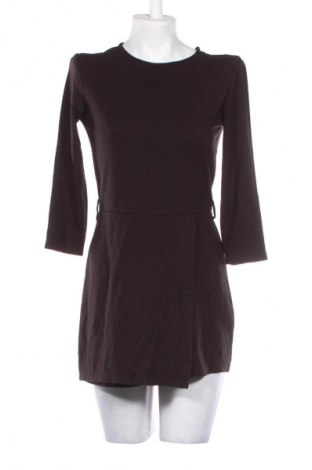 Дамски къс гащеризон Bershka, Размер M, Цвят Черен, Цена 2,04 €