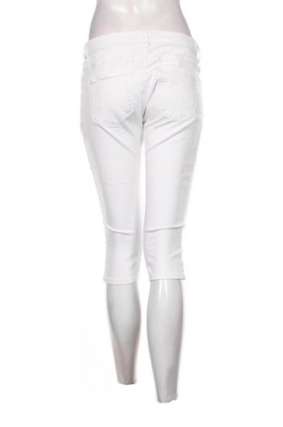 Damskie spodnie ONLY, Rozmiar M, Kolor Biały, Cena 26,99 zł