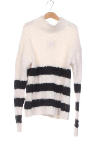 Детски пуловер Y.F.K., Размер 15-18y/ 170-176 см, Цвят Многоцветен, Цена 2,04 €