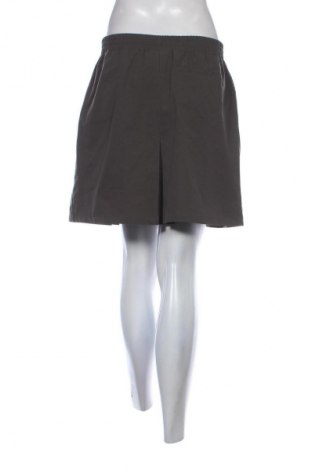 Пола - панталон Nature Trail, Размер M, Цвят Сив, Цена 2,04 €