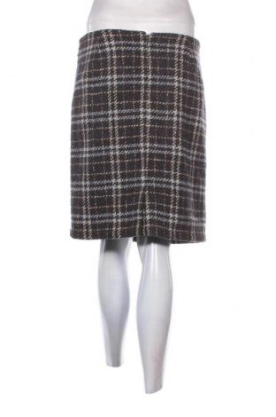 Пола Alba Moda, Размер M, Цвят Многоцветен, Цена 3,57 €