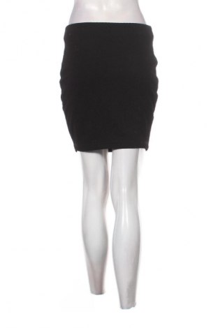 Пола Amisu, Размер S, Цвят Черен, Цена 2,04 €