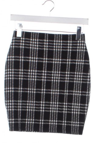 Пола Amisu, Размер XS, Цвят Многоцветен, Цена 2,04 €