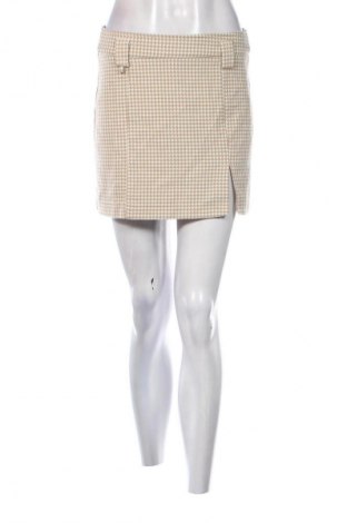 Пола Bershka, Размер M, Цвят Многоцветен, Цена 2,04 €