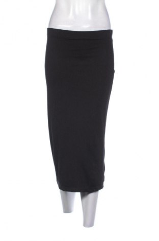 Пола By Clara, Размер S, Цвят Черен, Цена 1,02 €